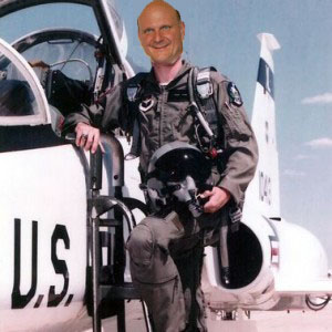 Why Microsoft Needs a Fighter Pilot Instead of a Moist N’ Easy Snack Cake Salesman